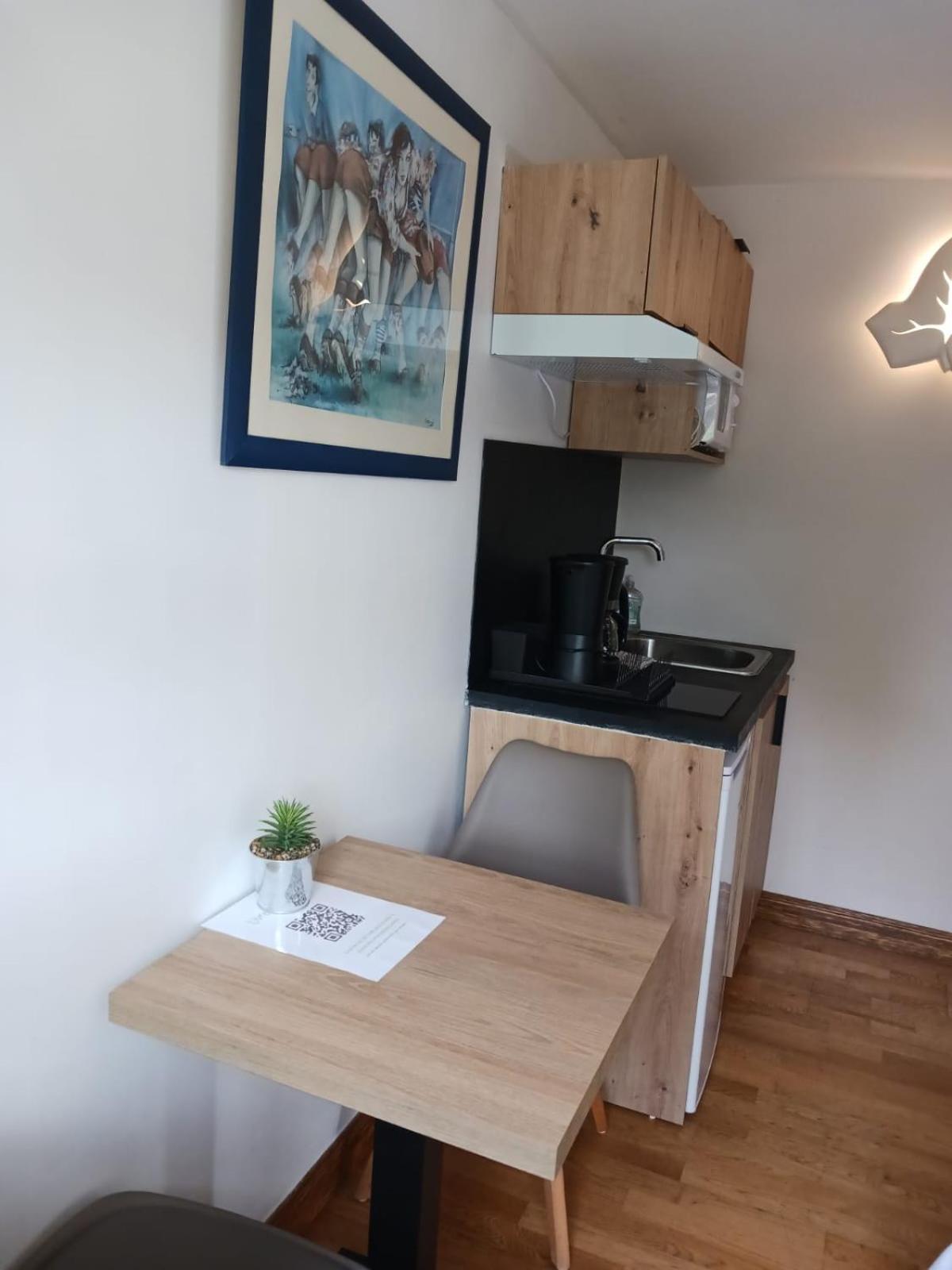 Hotel Lastiry Сар Екстер'єр фото
